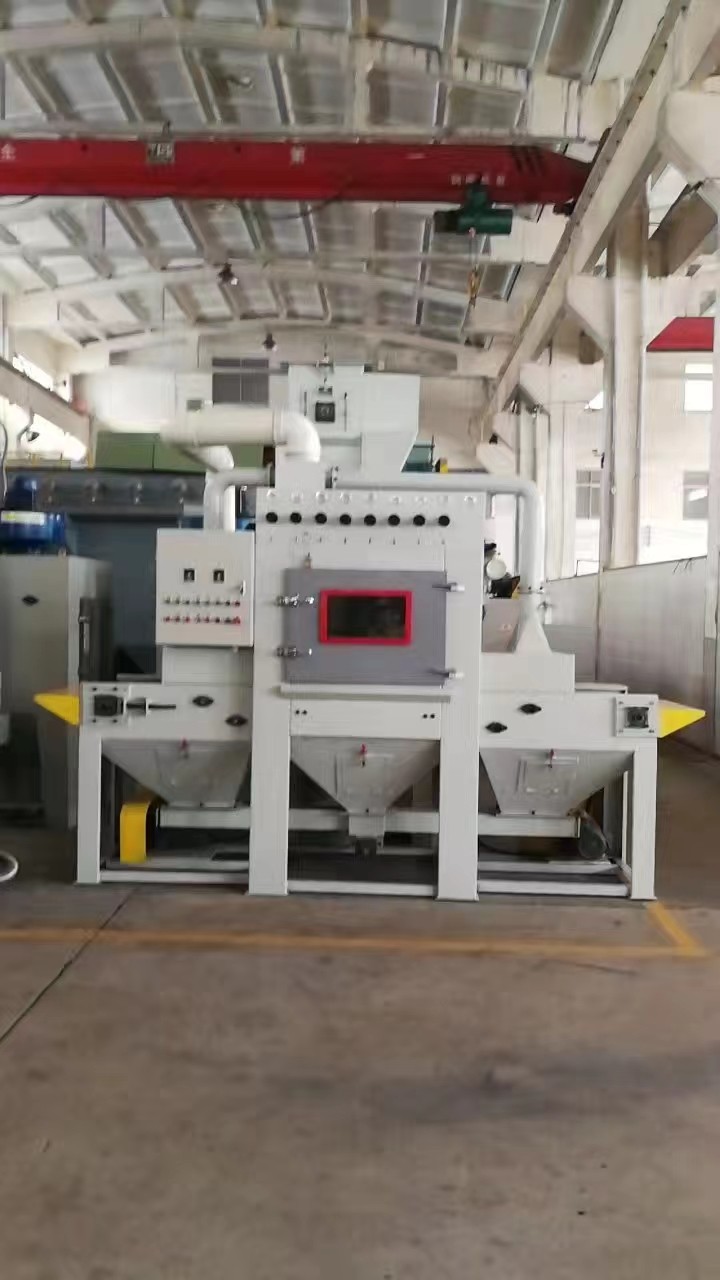 1681269012971212.jpg 輸送式噴砂機(jī)1 (2).jpg